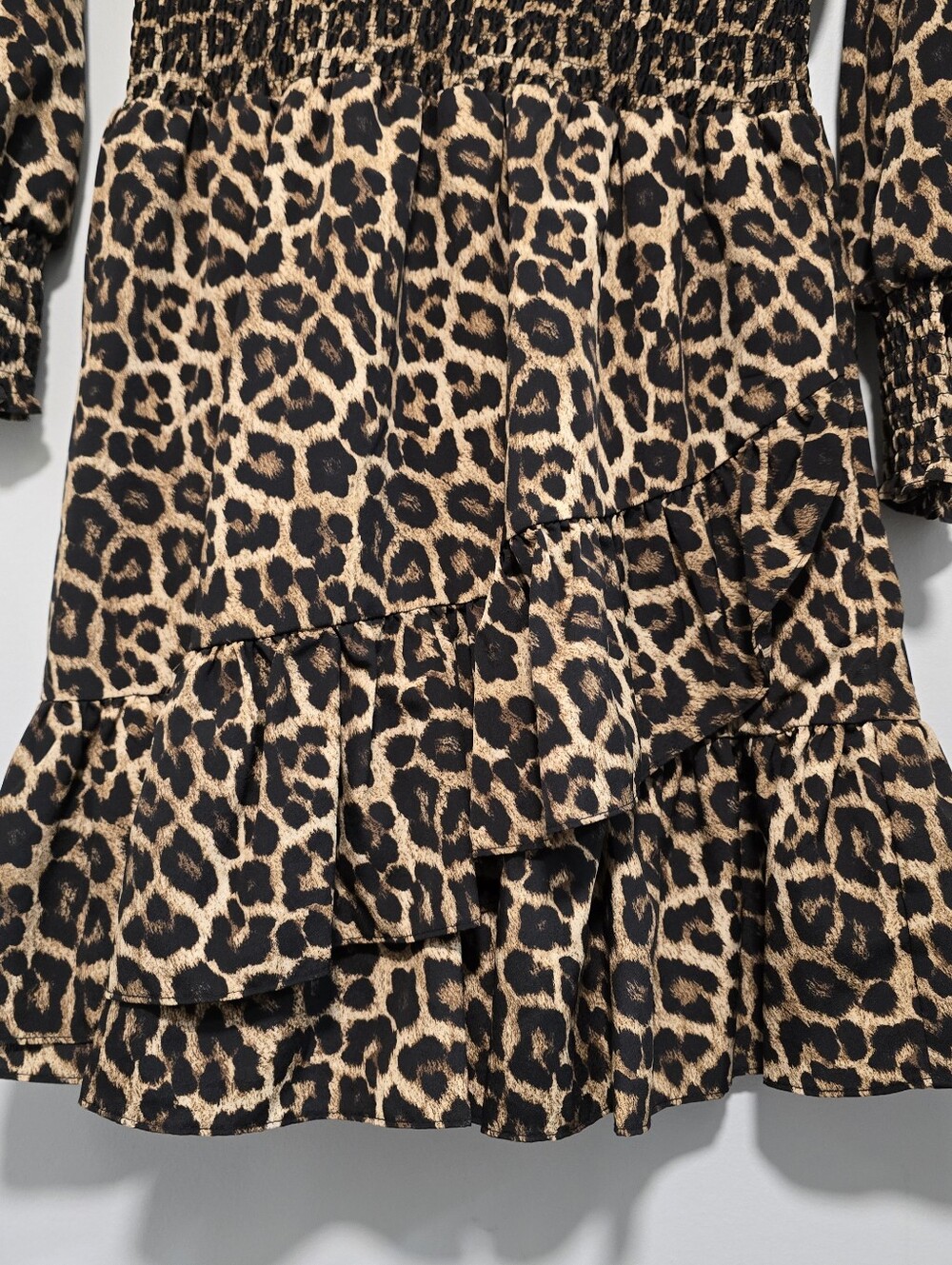 Michael Kors Leopard Print Long Sleeve Smocked Ruffle "JULIA" Dress Fall Style - Picture 5 of 16